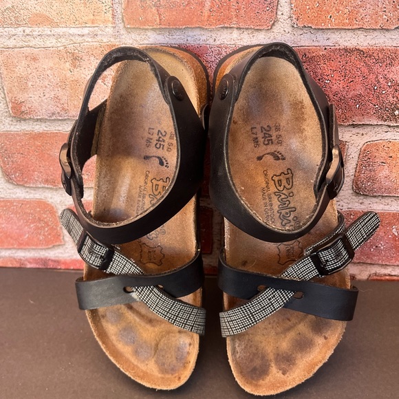 Birkenstock Lillie Criss Cross Strappy sandals Wo’s sz 7 - Picture 8 of 10